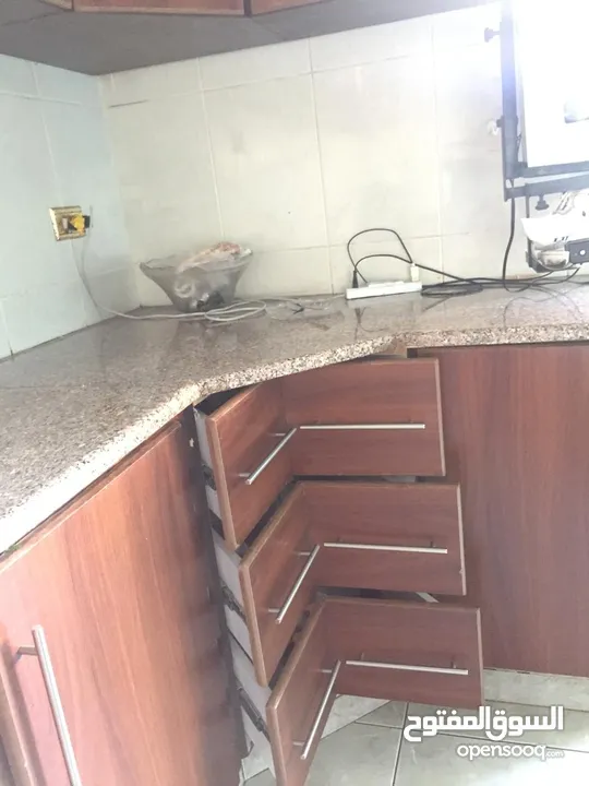 شقه استثمارية فارغه للبيع من المالك مباشرة