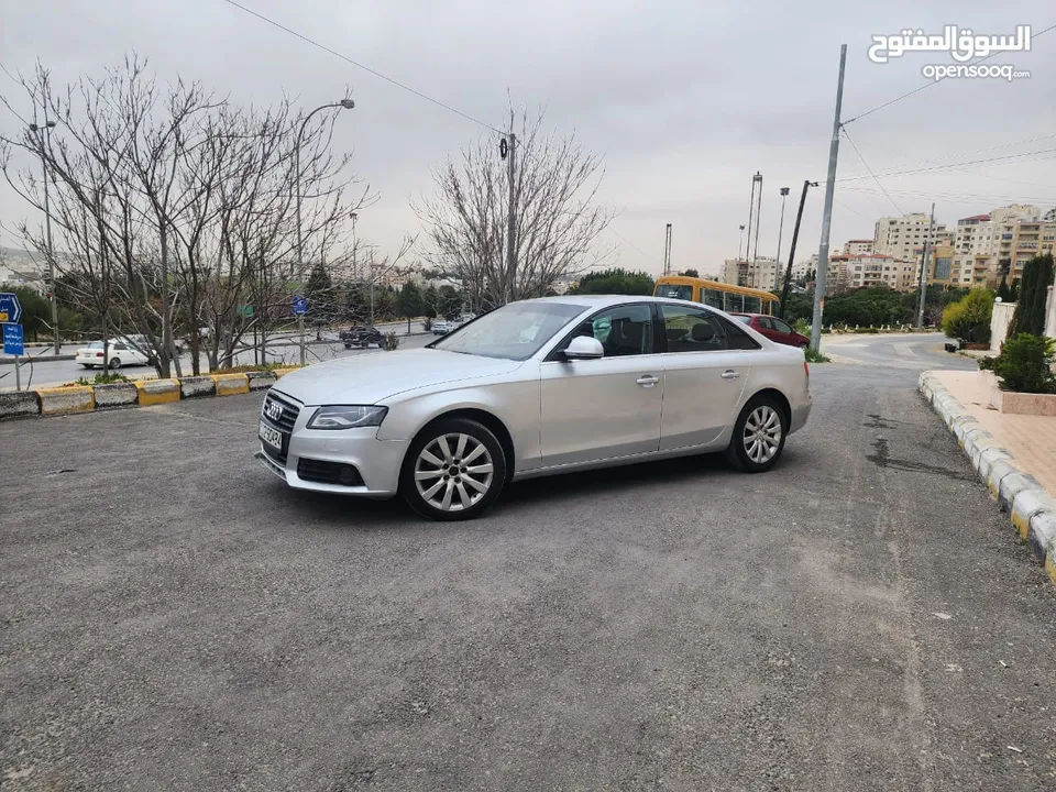 Audi A4 2008 1.8cc فل اوبشن كامله الإضافات مع فتحه وجلد شكل 2012 بحاله جيده جدا.