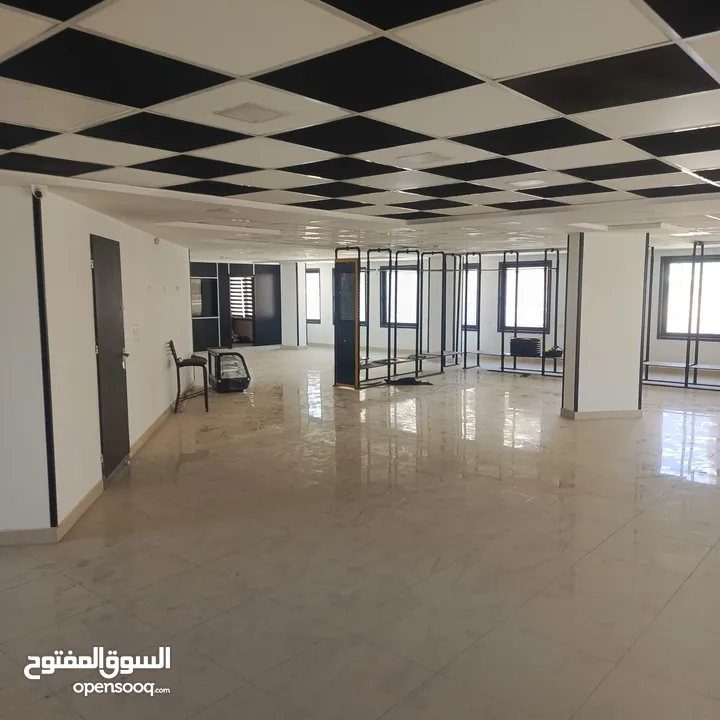 مكاتب جديدة للايجار مساحات واسعة