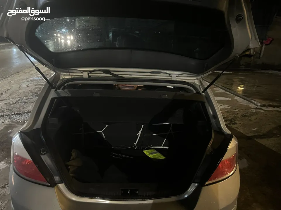 اوبل استرا موديل 2006