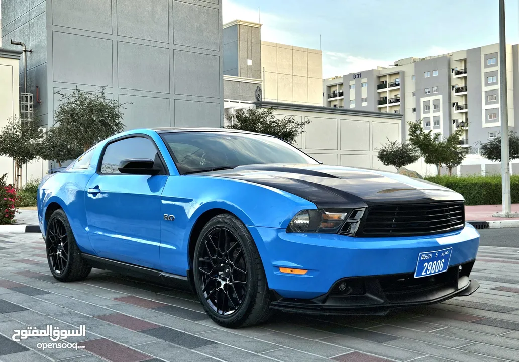 2012 Ford Mustang GT V8 (Gcc Specs / Panoramic Roof / Leather Seats / Telsa Design Screen)