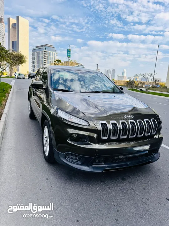 Jeep Cherokee Sport  Year-2015 -2.4L  V4 -Green 106000 KM ..FOR SALE