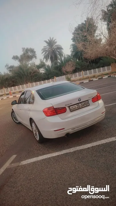 للبيع Bmw 320i موديل 2012 كامل المواصفات