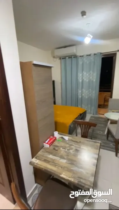 استوديو للبيع