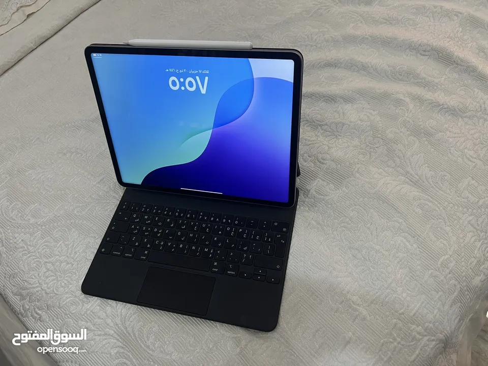 IPAD PRO 6 256 M2 13 inch بحالة الجديد