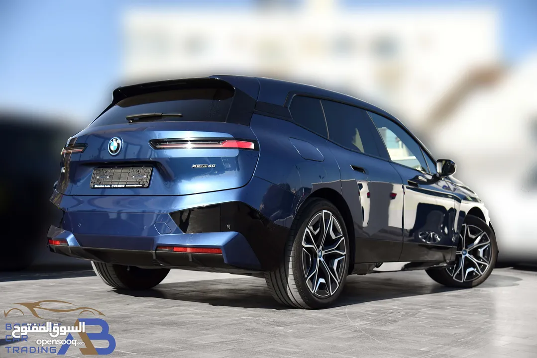 بي ام دبليو iX xDrive40 AWD كهربائية بالكامل وارد وكفالة الوكالة 2023 BMW iX xDrive40 AWD