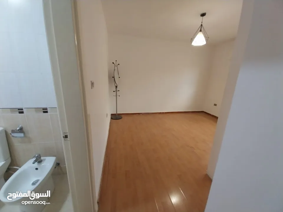 Unfurnished apartment to Rent  ( Property 38822 )-174775443