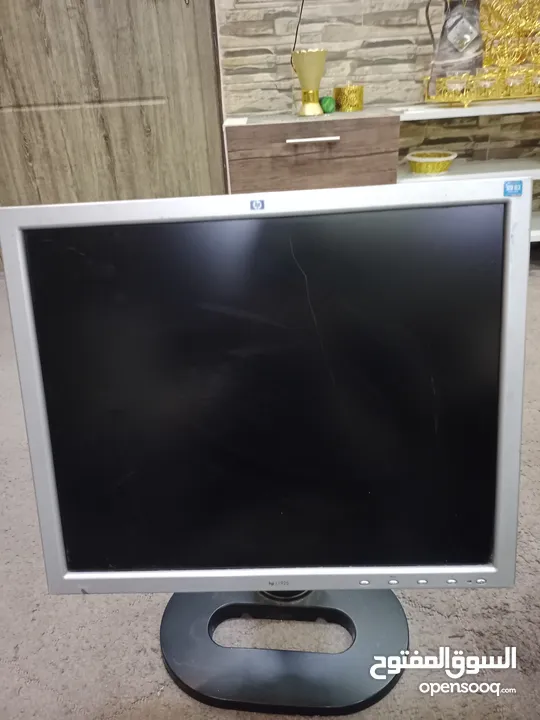 شاشة كمبيوتر نوع hp  بتلف  90درجة قابل للتفاوض