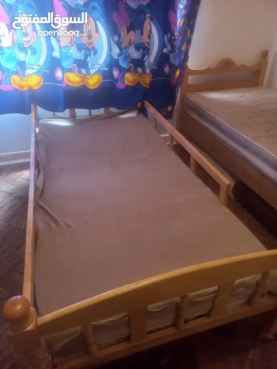 غرفة نوم +تختين خشب +تخت حديد