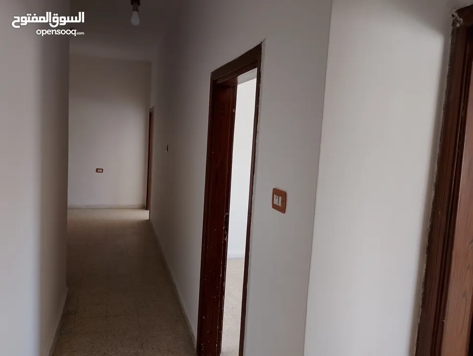 شقة للايجار في الهاشمي الشمالي
