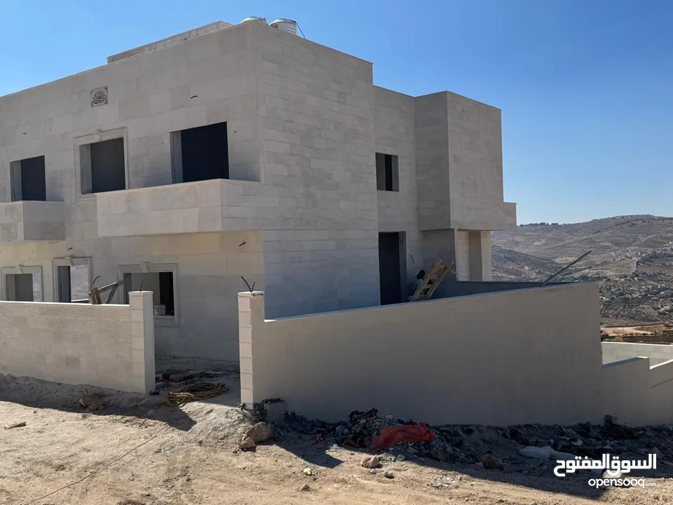 فيلا للبيع تحت الانشاء منطقة  ام رمانه