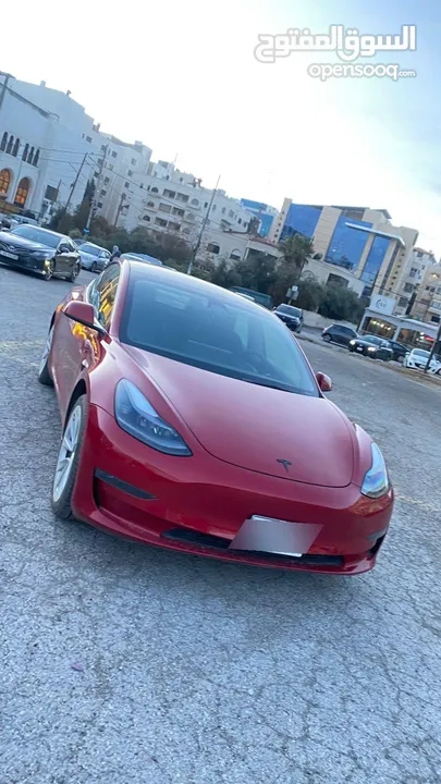 Tesla model 3 2022 standard plus/7 جيد / اتوسكور A/ عداد قليل كاش وبالاقساط