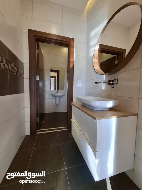 شقة شبه مفروشة للإيجار ( Property 43386 )-175083958