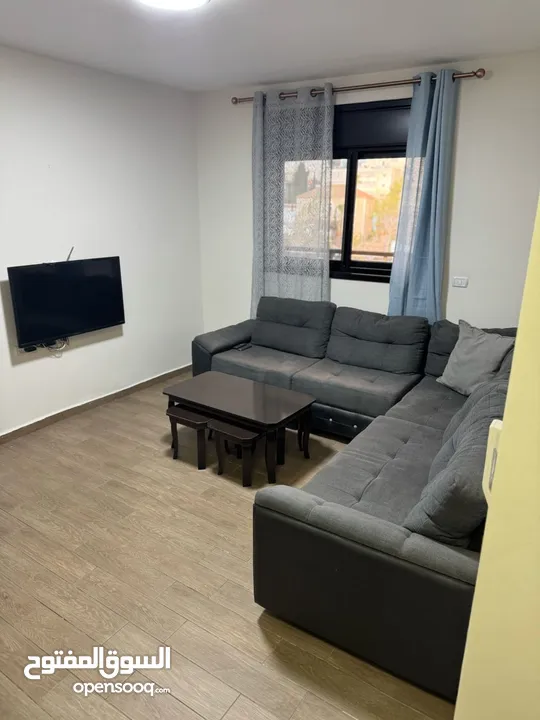 ستوديو دور سادس للايجار مع المالك مباشرة