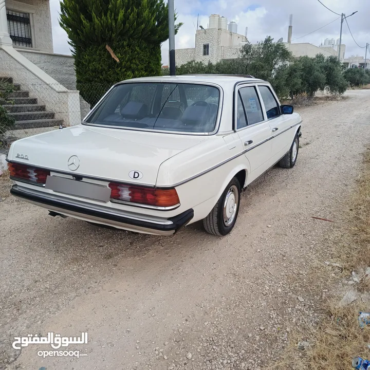 مرسيدس موديل 84 بحاله الوكاله لا تحتاج لاي صيانه