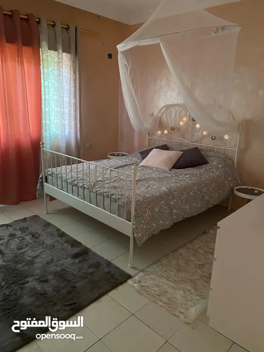 شقه فاخره للبيع عمان طبربور