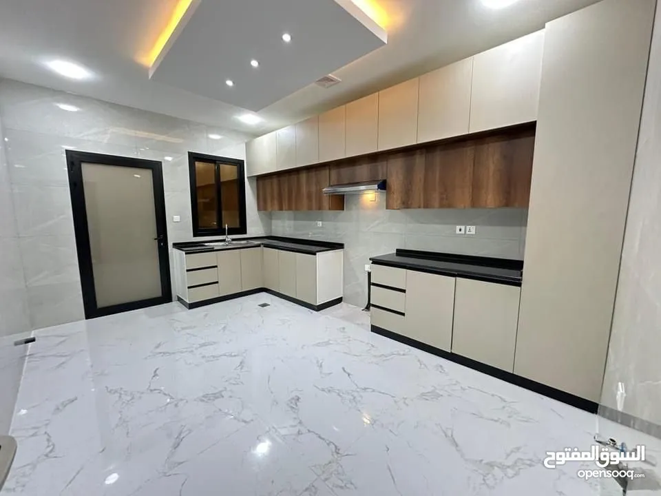 فيلا للايجار بالعامرة viila for rent in alamra