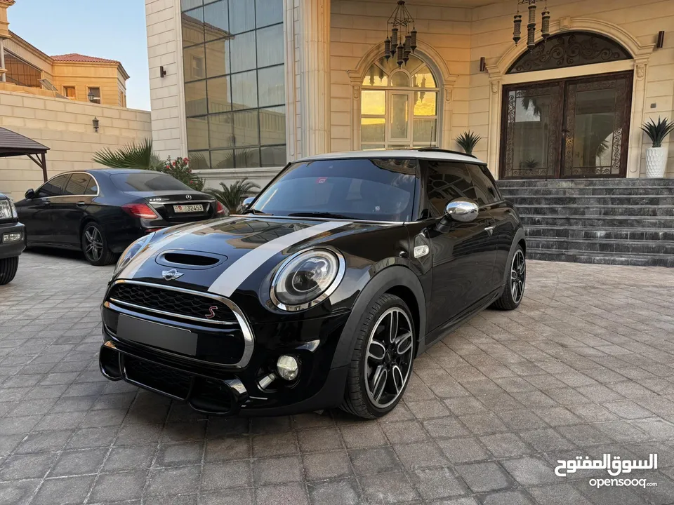 Mini Cooper S John Works2018 Gcc Full Option