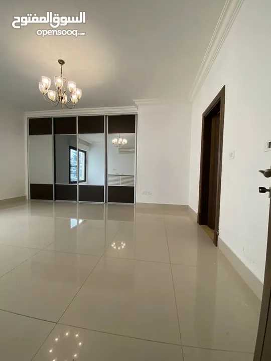 شقة غير مفروشة للبيع 136م2 ( Property ID : 35130 )