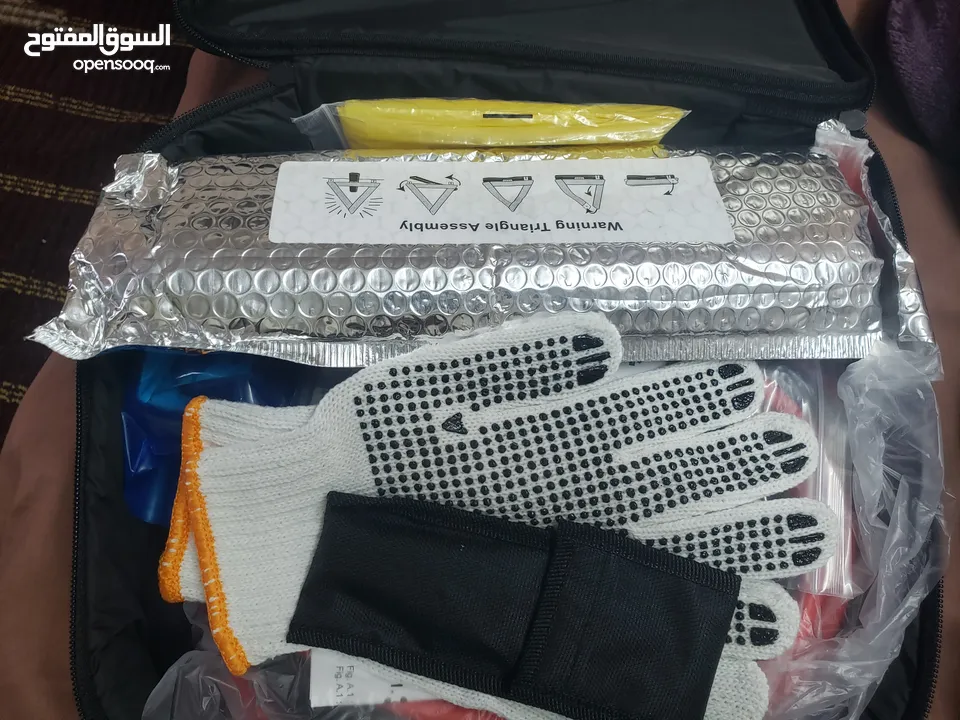 شناطت بطاريه سلك اشتراك وا شناطت اسعافات أولية  جديده بسعر مممممتتتاز