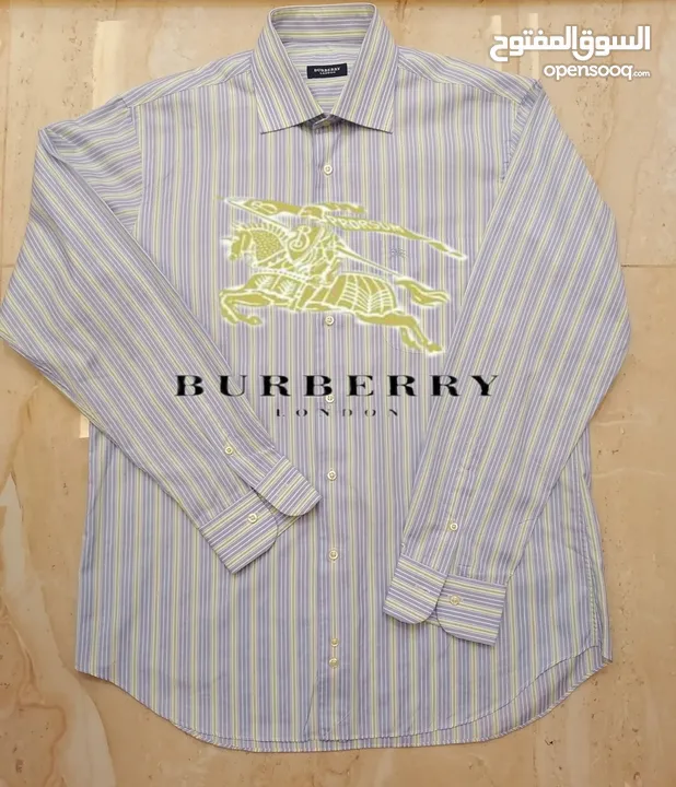 BURBERRY قميص قياس L. Xl