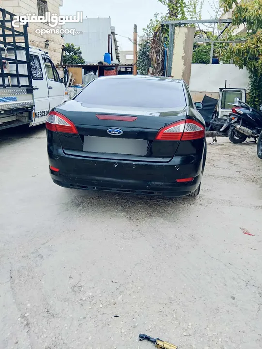 فورد مونديو