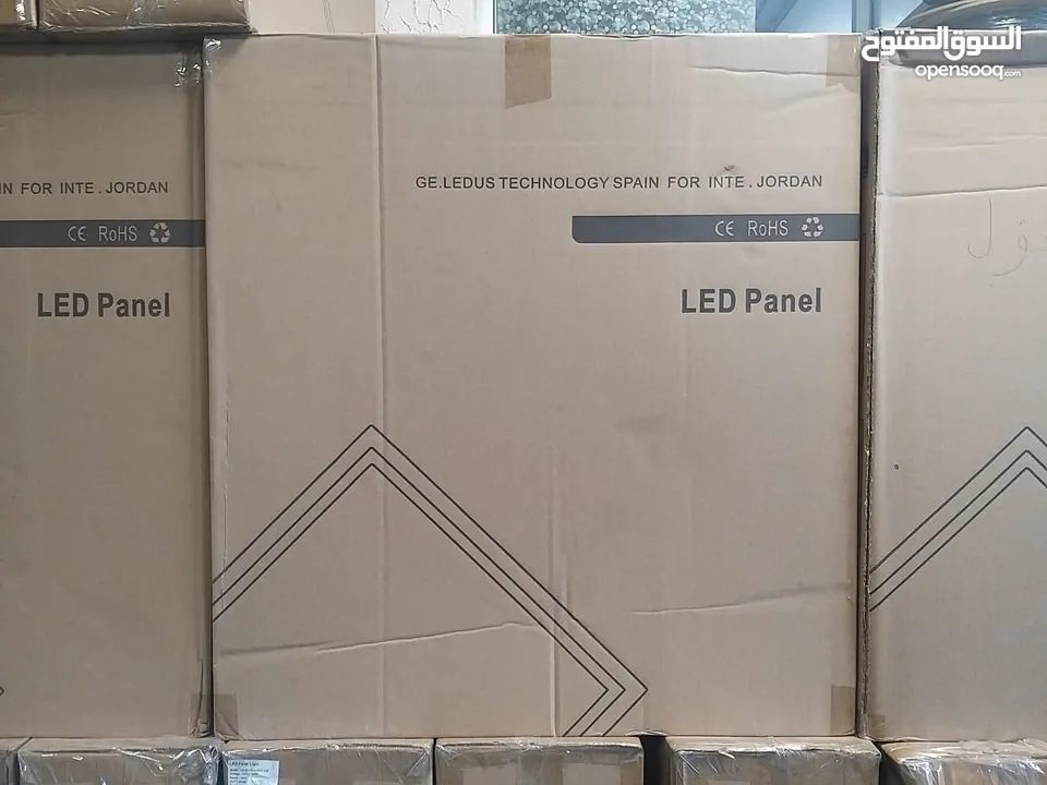 اضاءة led ledus panel light مع driver philips  الكمية 240 وحدة اضاءة