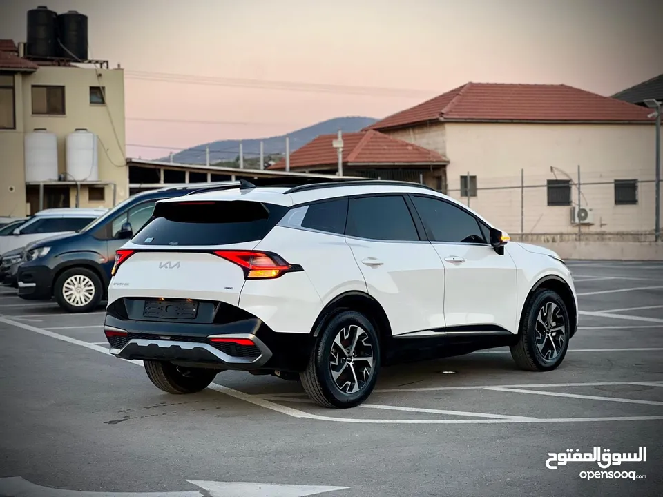كايا سبورتاج  2022 فل الفل فتحة سقف  2x4 ///240Hp بنزين + كهرباء  ( Haybrid) 1600cc