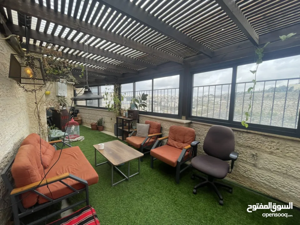 شقة مميزة سطح مرحبا للبيع 170 متر مشمسة ومطلة من جميع الجهات