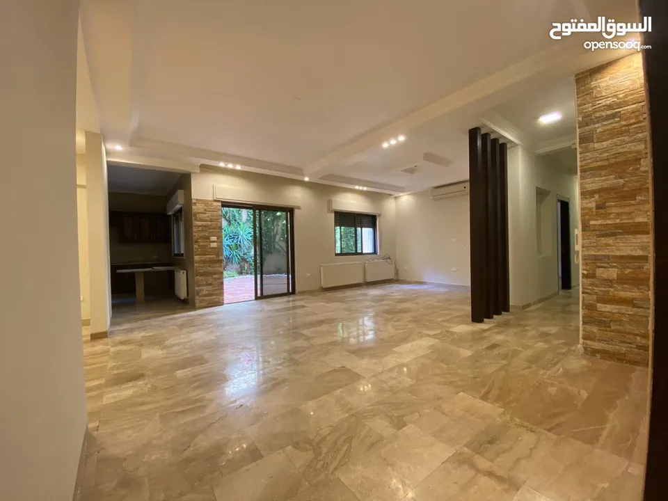 شقة واسعه في دير غبار للايجار شبه ارضي apartment for rent deir gbar