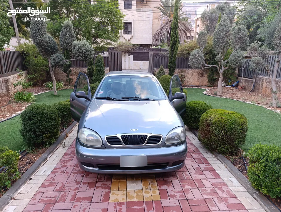 دايو لانوس للبيع متور 1500 بنزين خالية من الحوادث