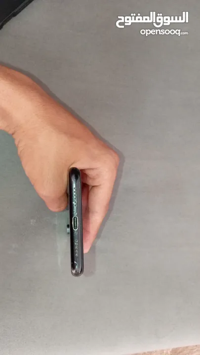 ايفون  xr بسعر مغري