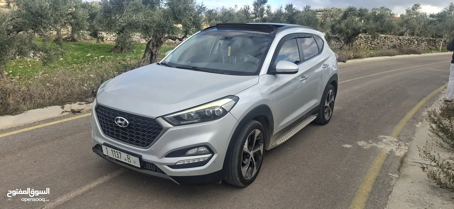 جيب هواندي توسان موديل 2016-ماتور 2000ديزل فل فل اضافات مع فتحة سقف بنوراما الجيب فحص شركة ونخب