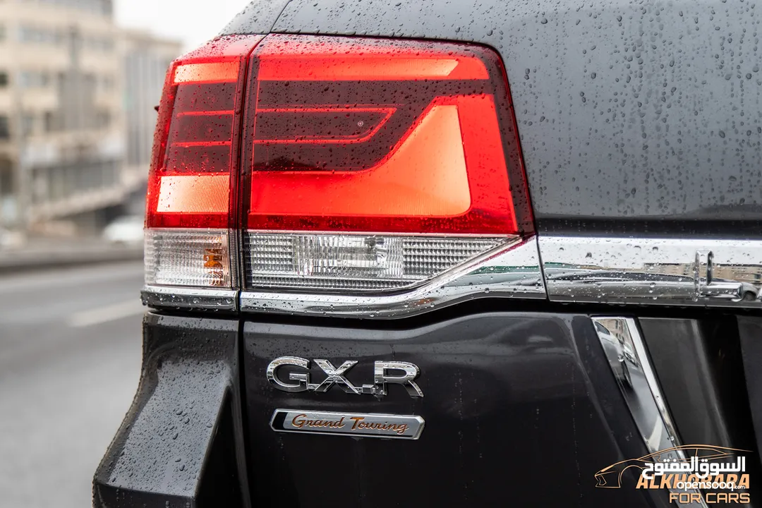Toyota Land Cruiser 2021 Gx-r Grand Touring   السيارة وارد الشركة و قطعت مسافة 51,000 كم فقط