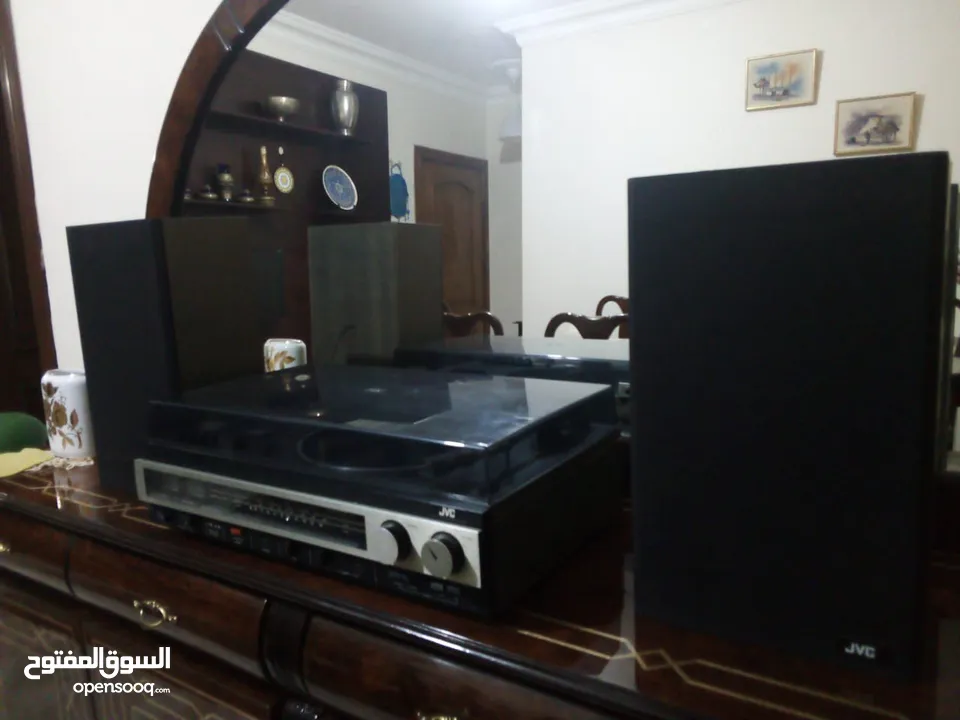 JVC=تحفة بحال الوكاله أصلي من سنة 1974ميلادي ألمهتم اترك رقم هاتفك بالتعليق =السعر نهائي100دينار