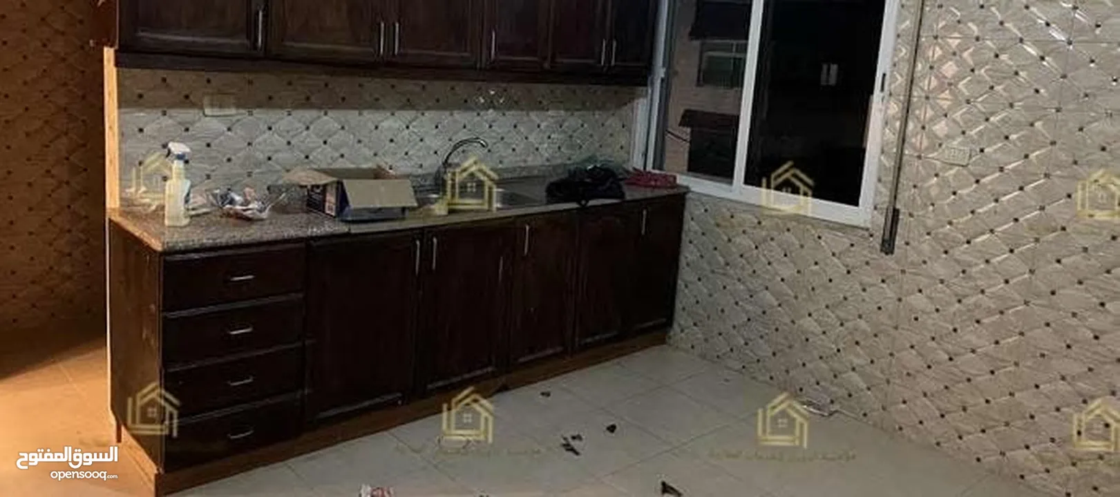 روف مع ترس بإطلالــــه مميزة