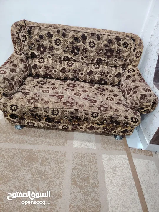 طقم كنب سبع مقاعد