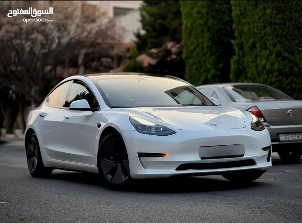 جمرك جديدTesla model 3