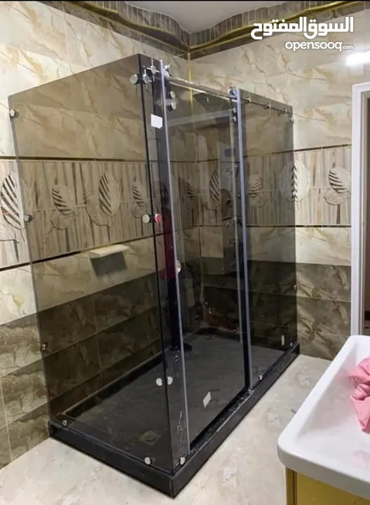 معرض رام الله للزجاج والسيكوريت و المرايا و الديكورات الداخليه  التزام جوده كفائه و اختصاص