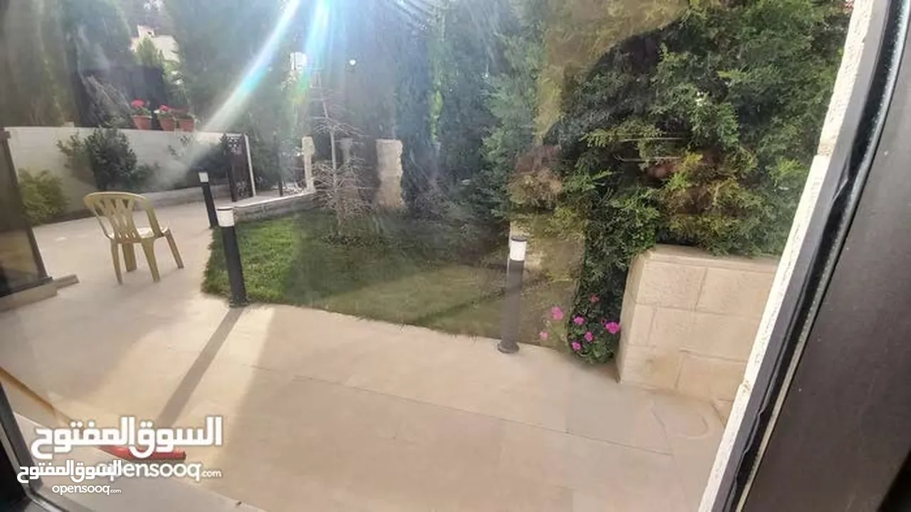 فيلا مستقله فارغه للايجار+ تشطيبات فاخره سوبر ديلوكس مسبح + مصعد + 4 طوابق