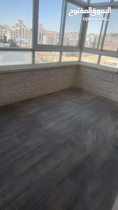 مكتب للايجار في البيره شارع القدس