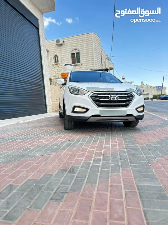 هونداي توسان 2014  مالك اول  فحص كامل  دهان الشركة  ممشى 100 الف غرفة وكالة