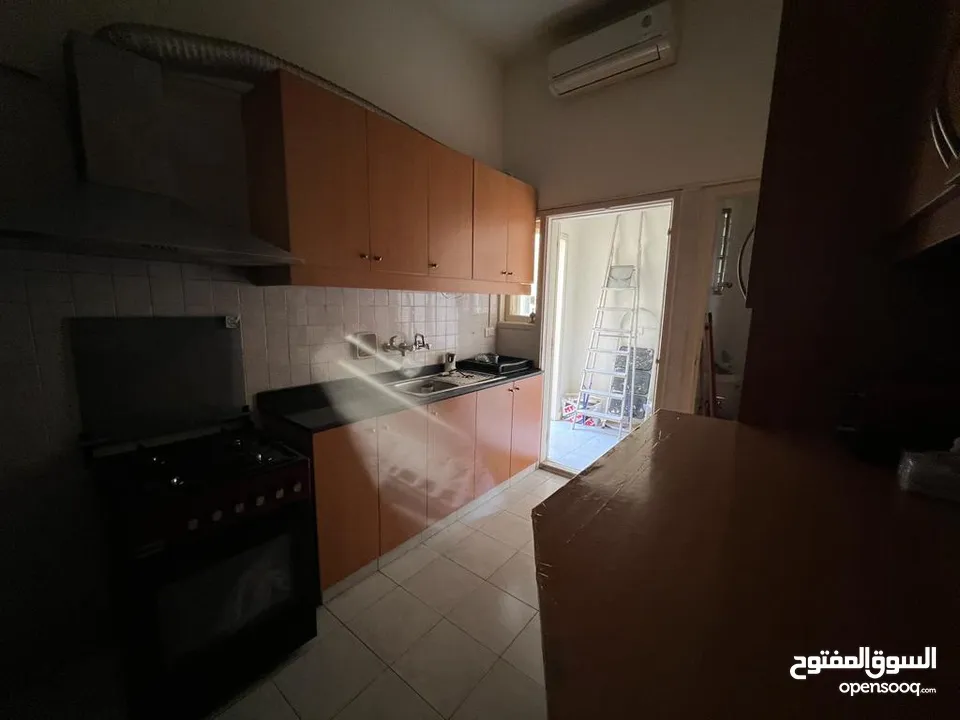 180 sqm 2 rooms apartment en Martakla for rent