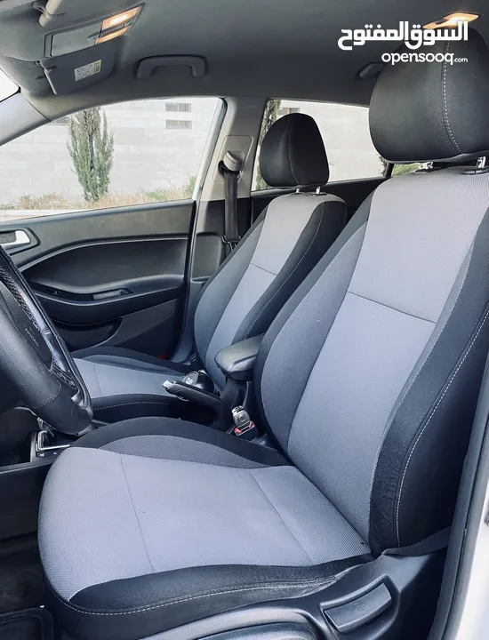 هيونداي i20 آكتف .. محرك 1400 بنزين .. ميني جيب مميز وبحالة الشركة ..