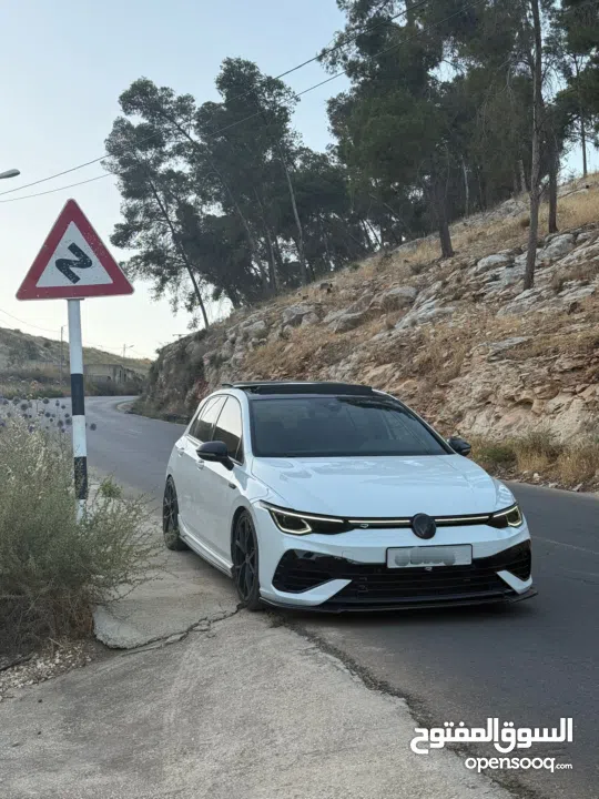 Volkswagen Golf R – 320 حصان model 2021