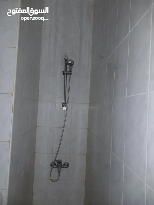 شقة للبيع في ضاحية الاميرة ايمان خلف السوق المركزي