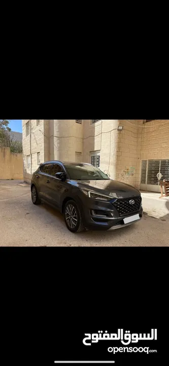 Hyundai Tucson بويه شركة  عداد 80  فلللللللللللل عدا فتحه ب الورقه