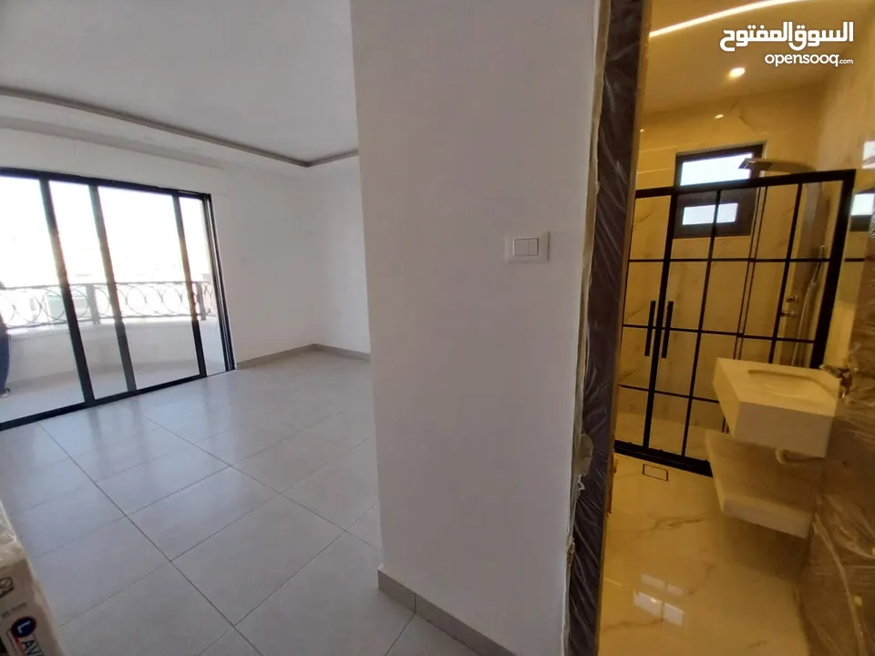 شقة غير مفروشة للبيع ( Property ID : 39052 )