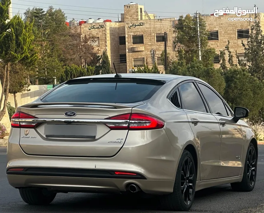فورد فيوجن موديل 2017 لون شمباني كلين
