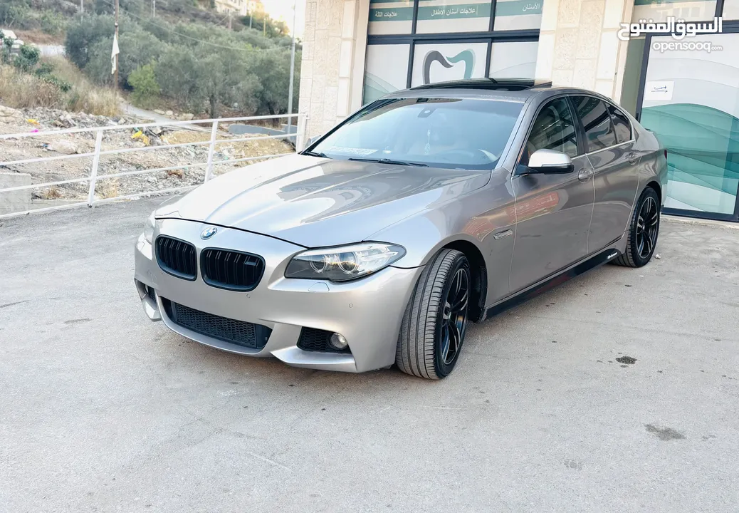 BMW520i f10 سيارة  للبيع  موديل 2014 بسبب التبديل